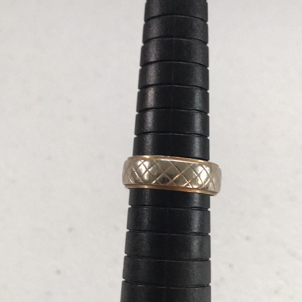 Vintage Checkered 10kt WG & YG Wedding Band - Picture 5 of 10